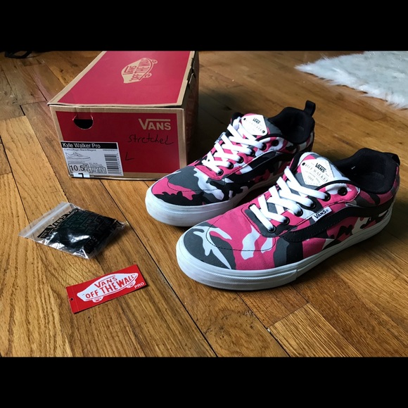 kyle walker pink camo